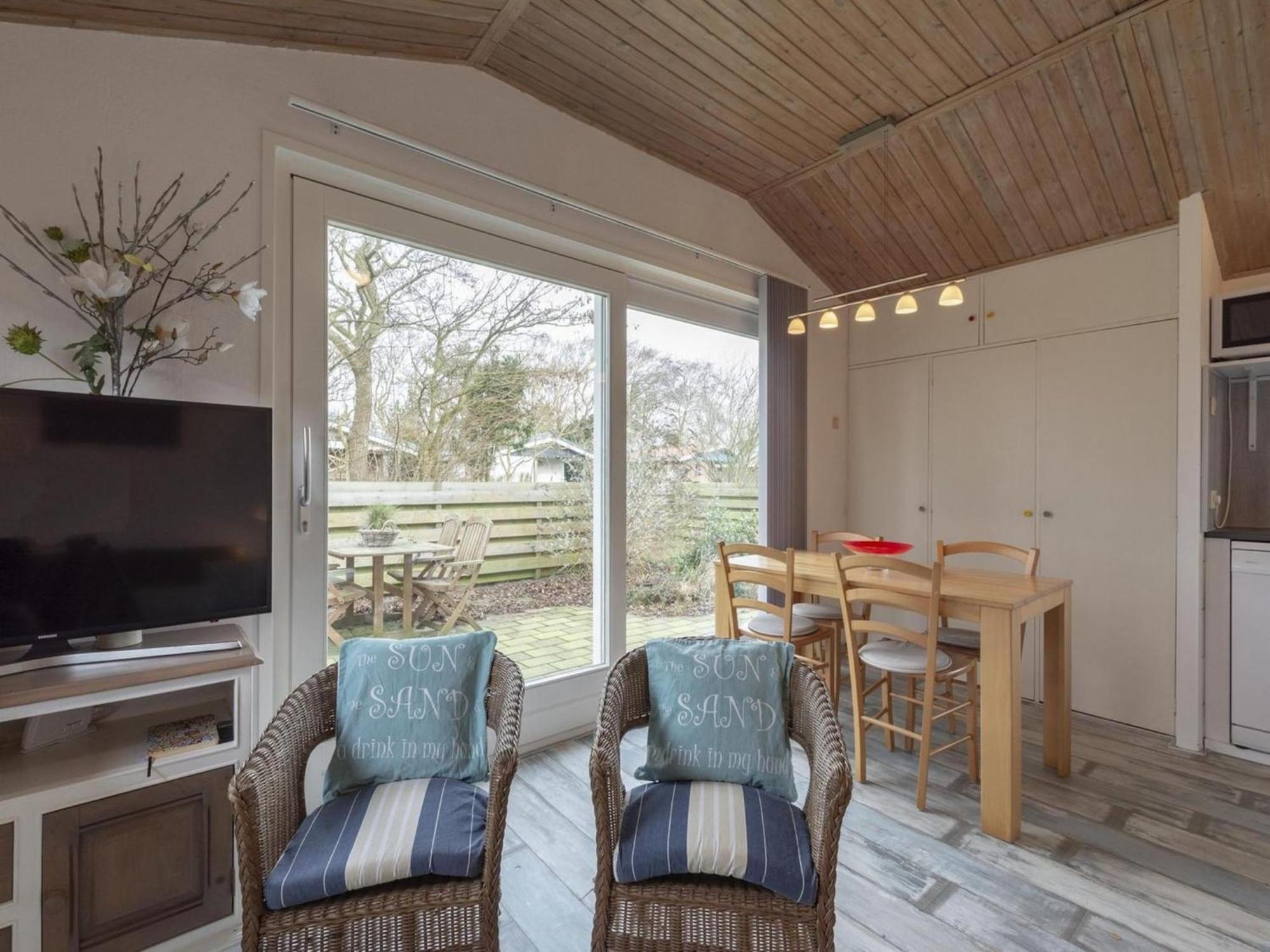 Holiday Home With Playground Callantsoog Esterno foto